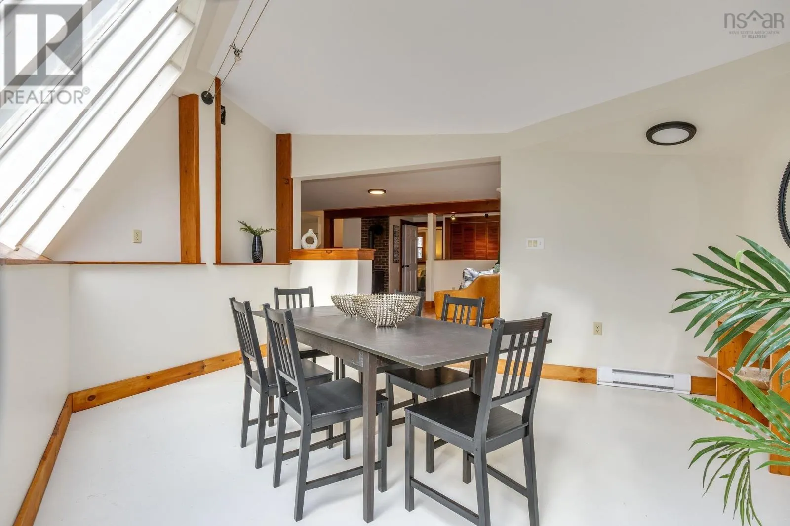 567 Indian Point Road