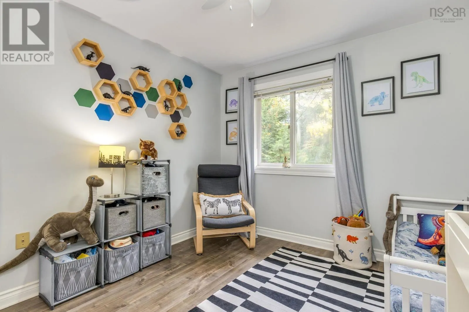 7 Lake Charles Drive