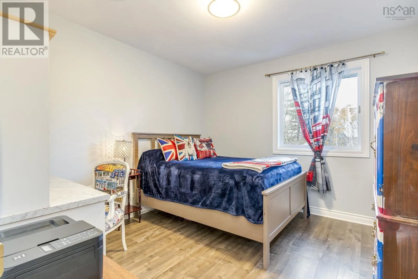 7 Lake Charles Drive