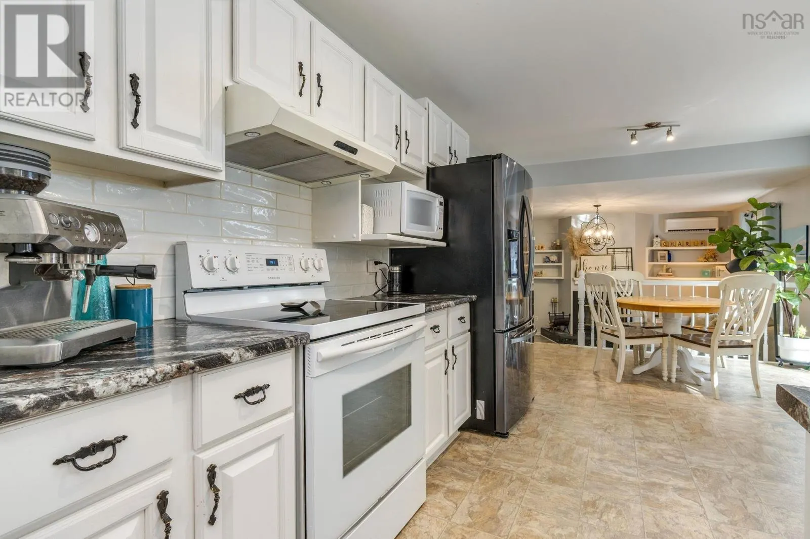 7 Lake Charles Drive