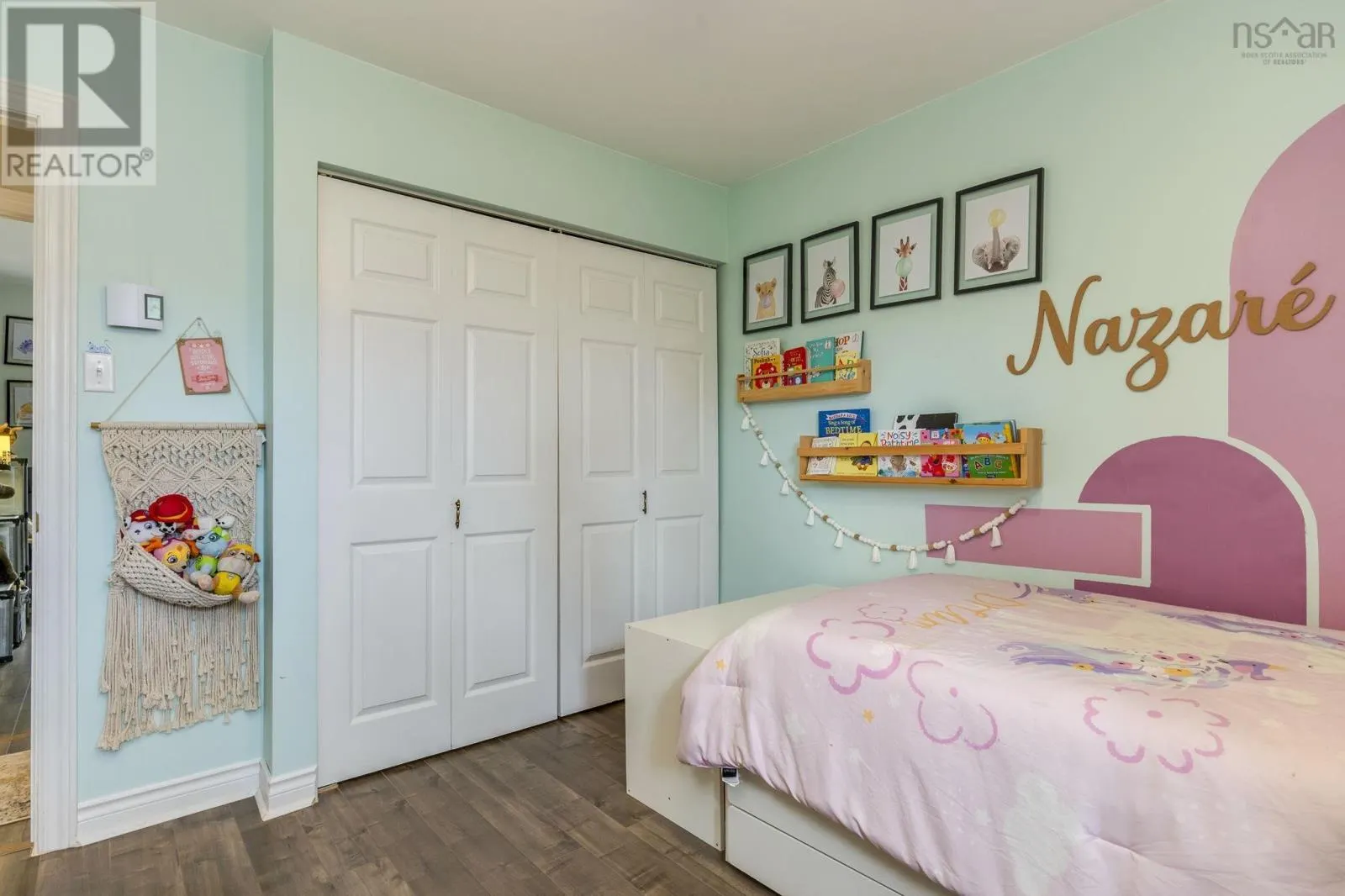 7 Lake Charles Drive