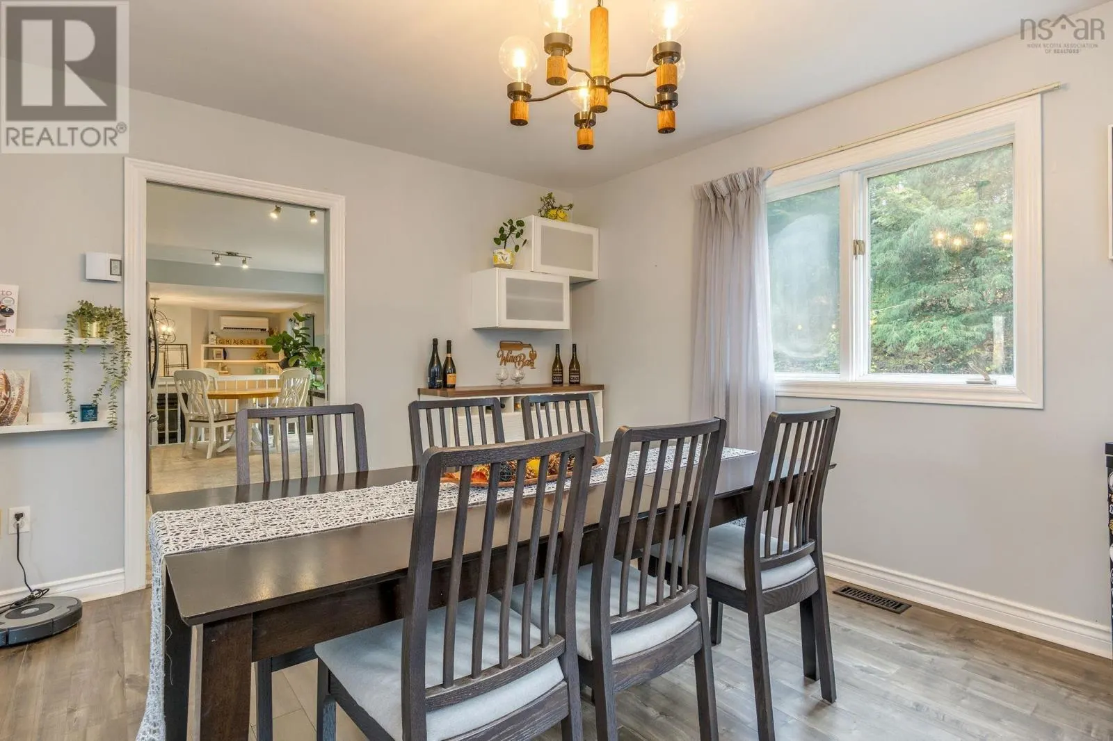 7 Lake Charles Drive