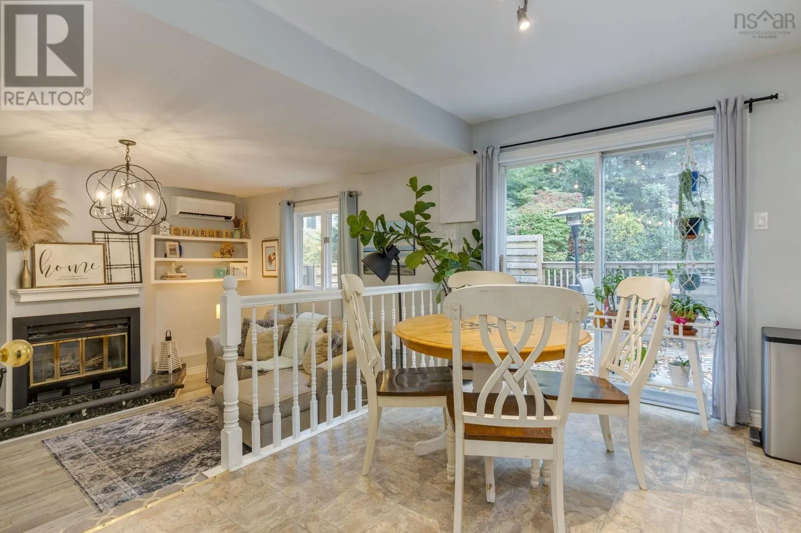 7 Lake Charles Drive