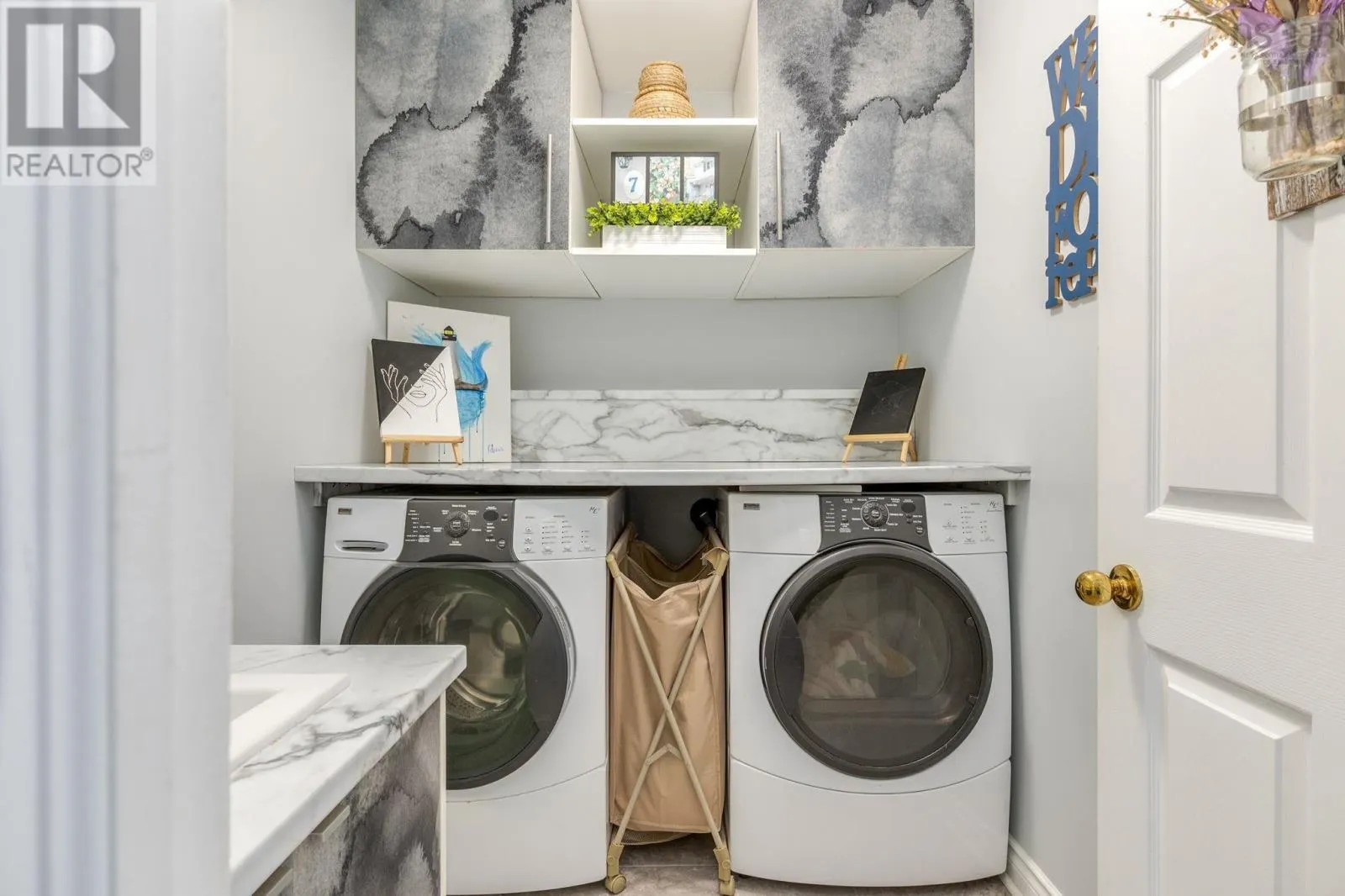 7 Lake Charles Drive