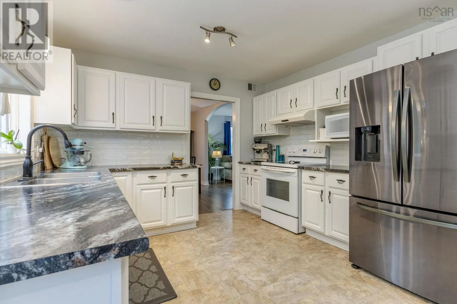 7 Lake Charles Drive