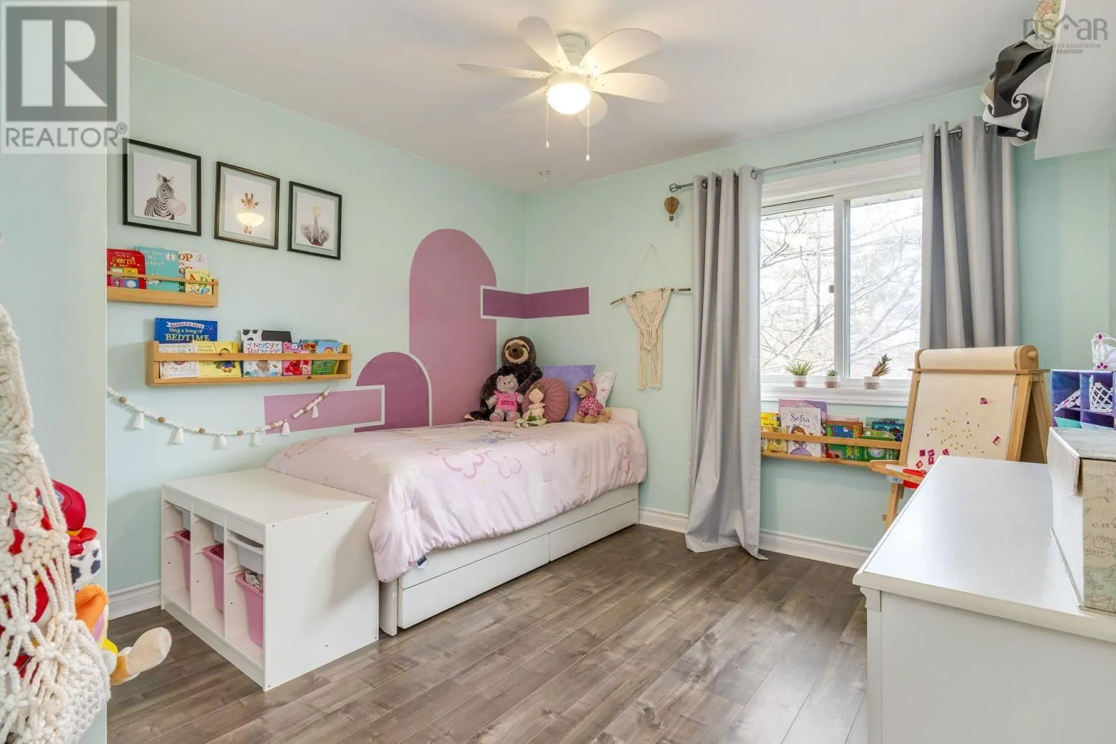 7 Lake Charles Drive