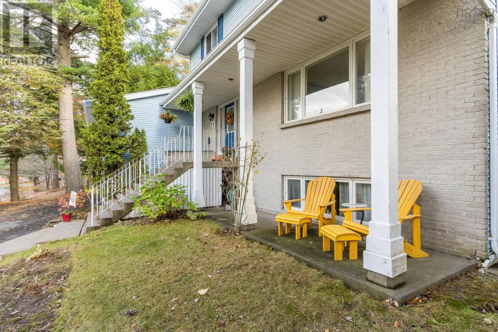 7 Lake Charles Drive