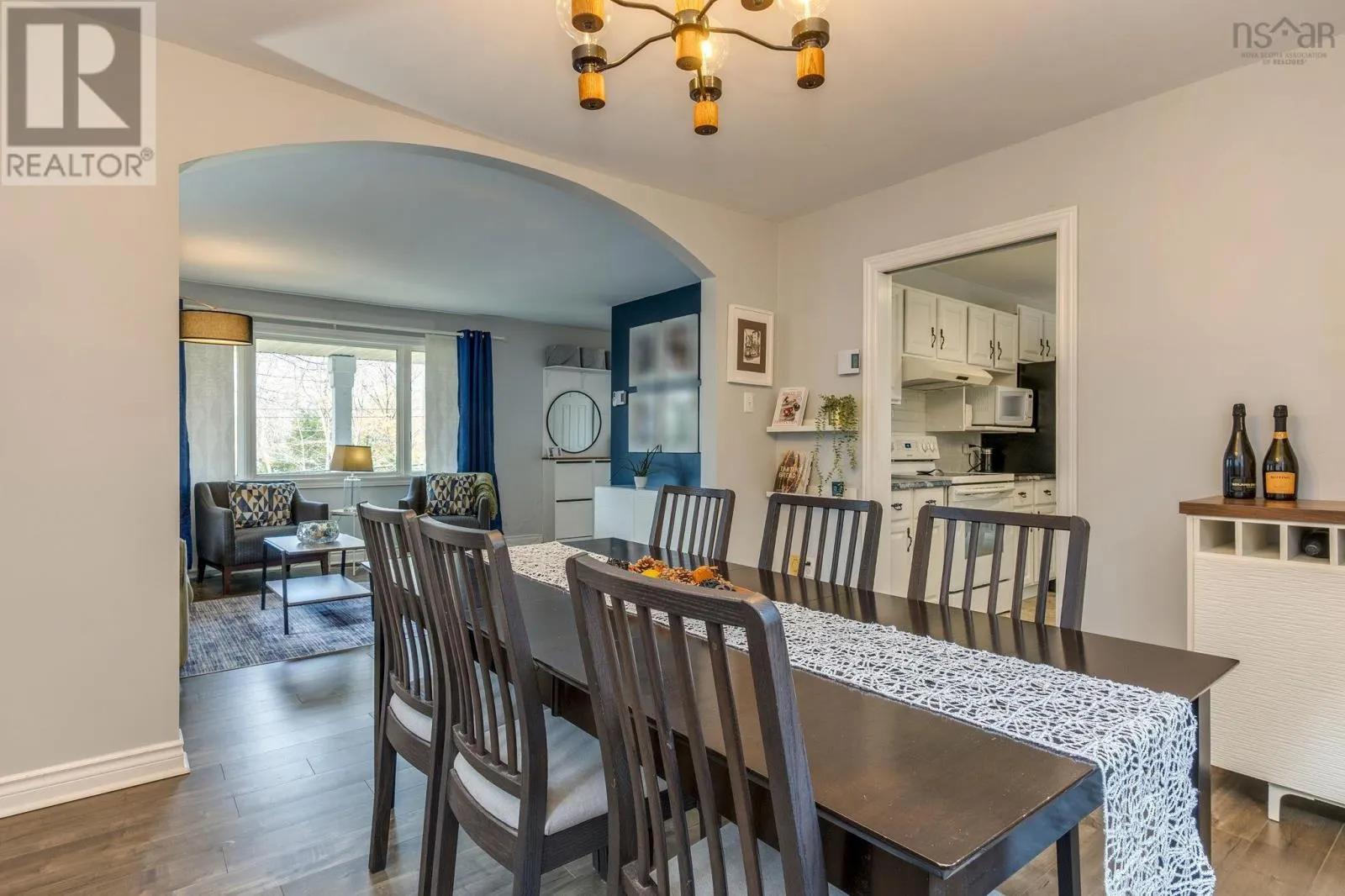 7 Lake Charles Drive