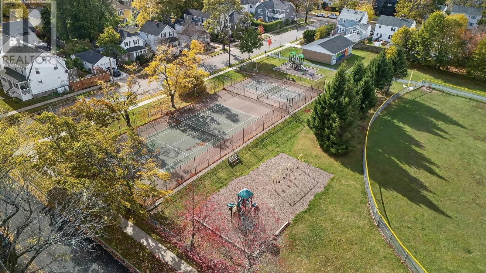 2500 Connaught Avenue