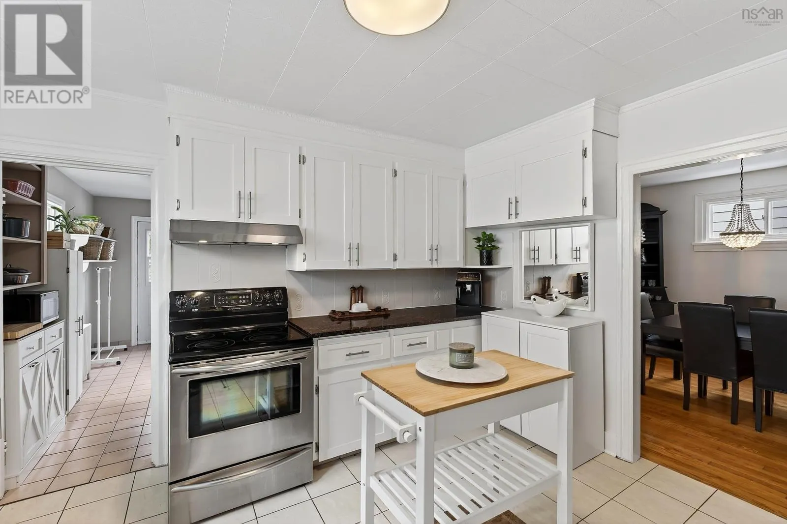 2500 Connaught Avenue