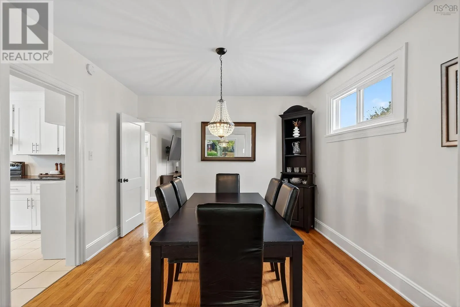 2500 Connaught Avenue