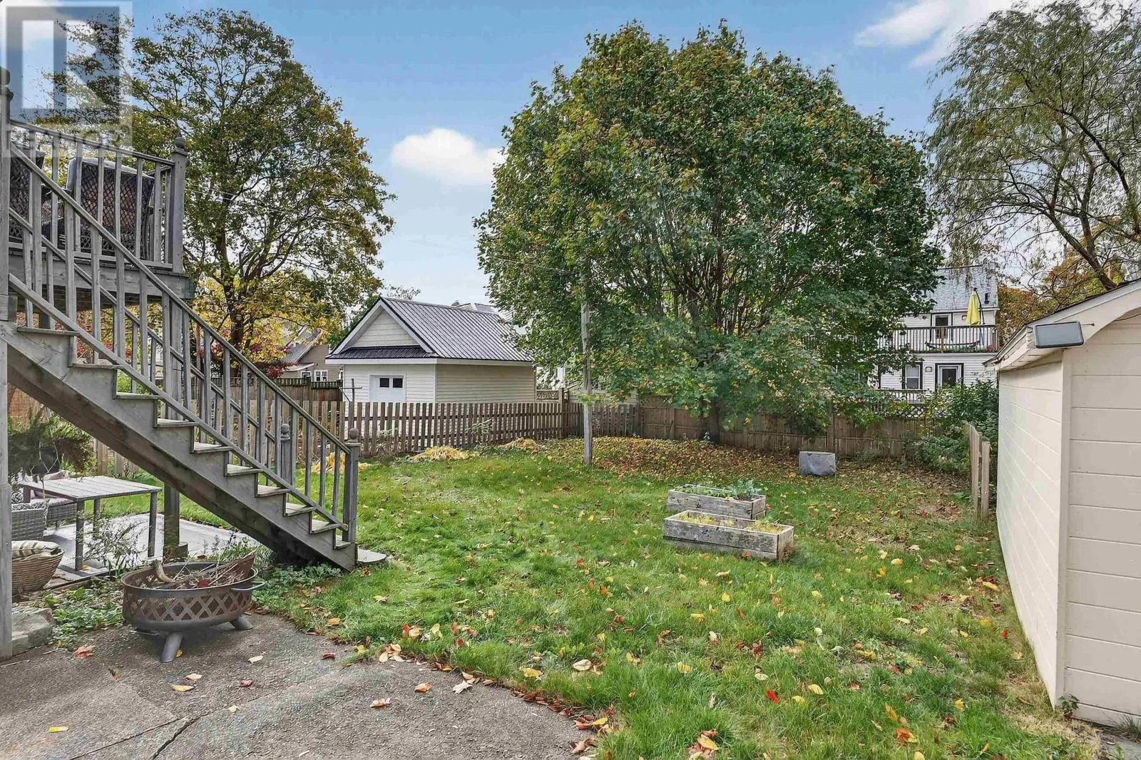 2500 Connaught Avenue