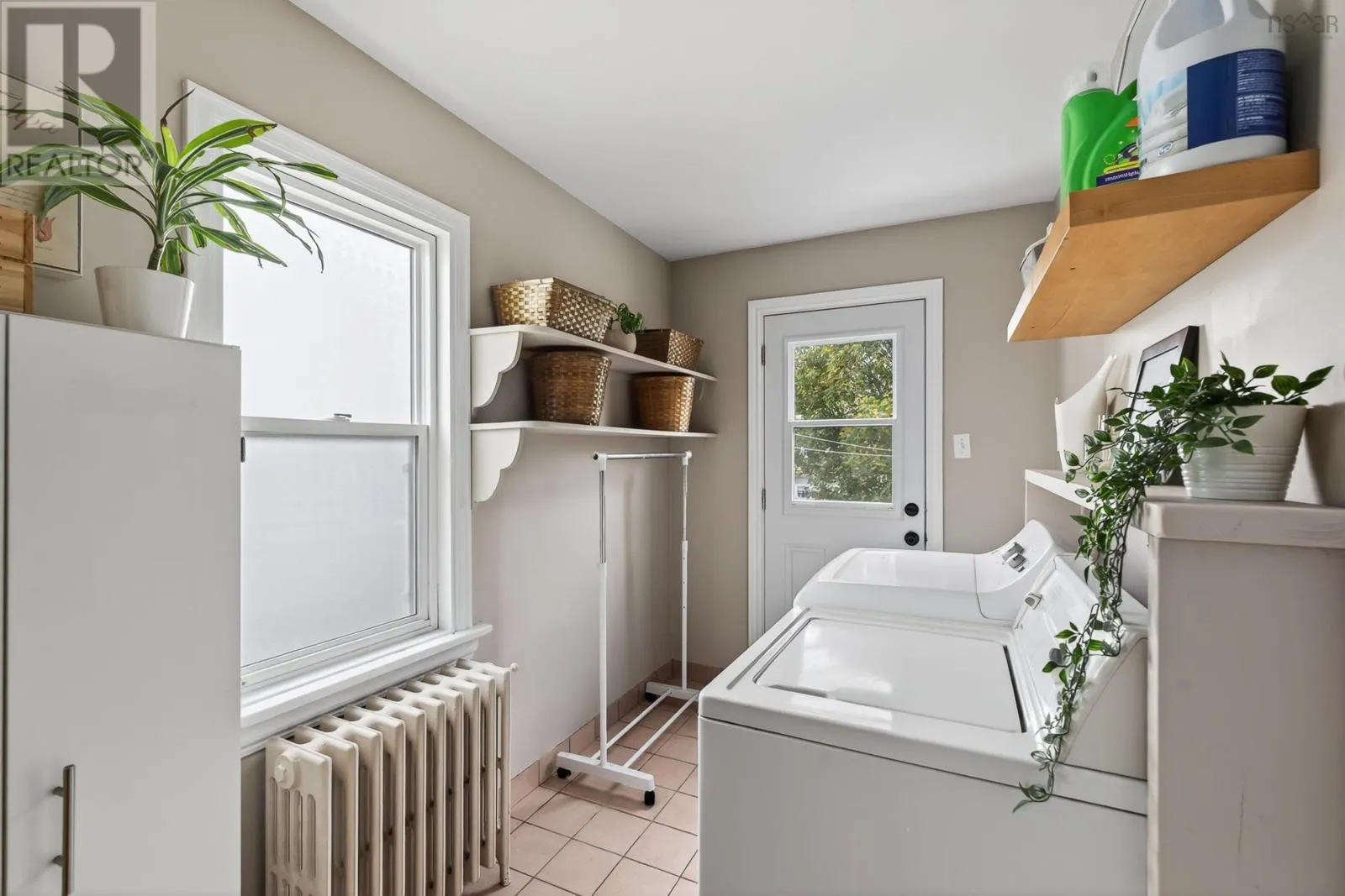 2500 Connaught Avenue