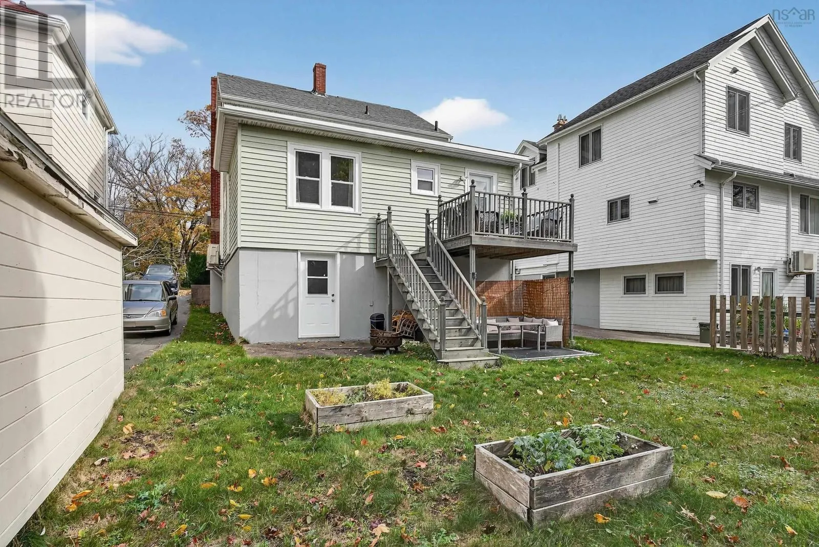 2500 Connaught Avenue