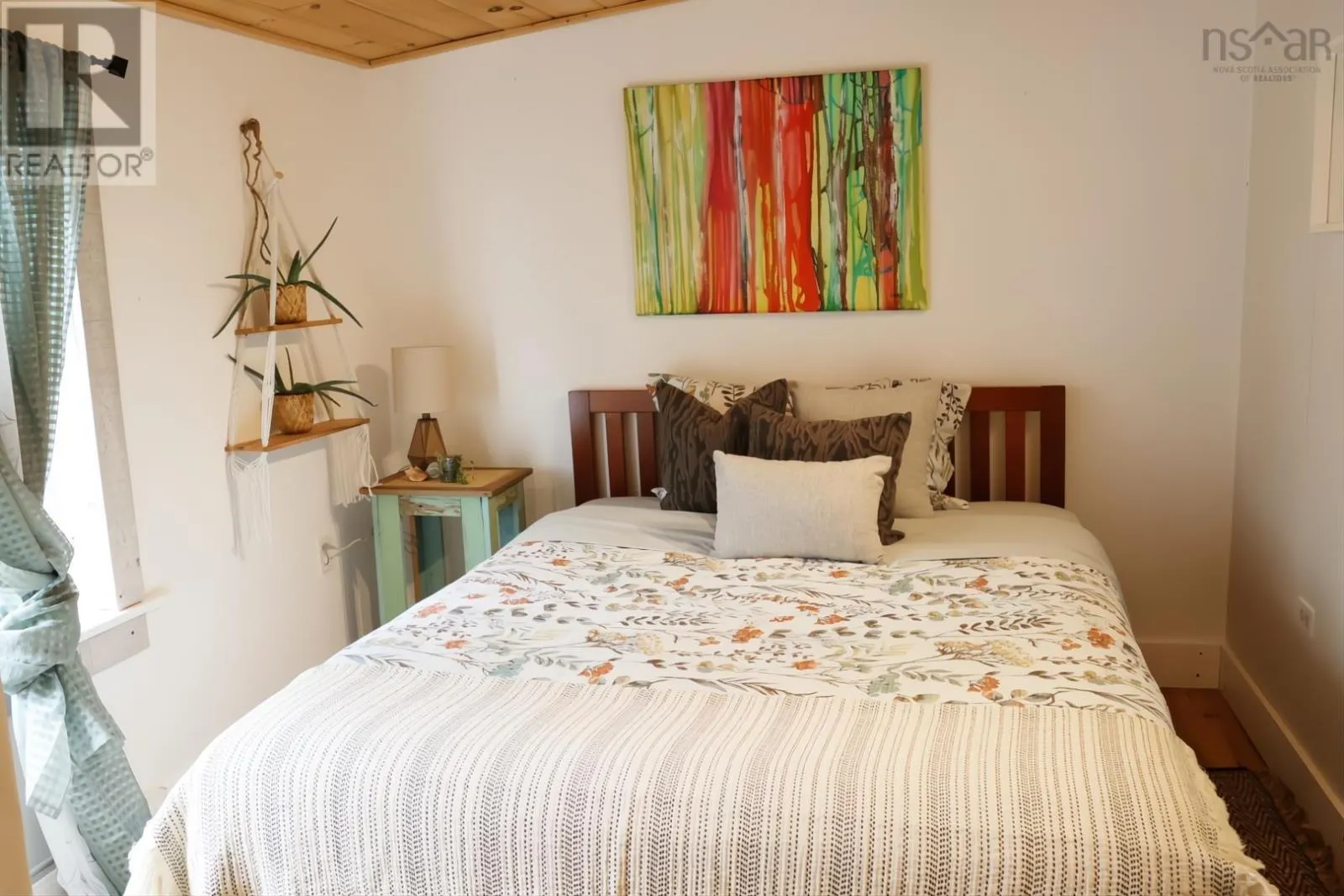 8848 St Margarets Bay Road