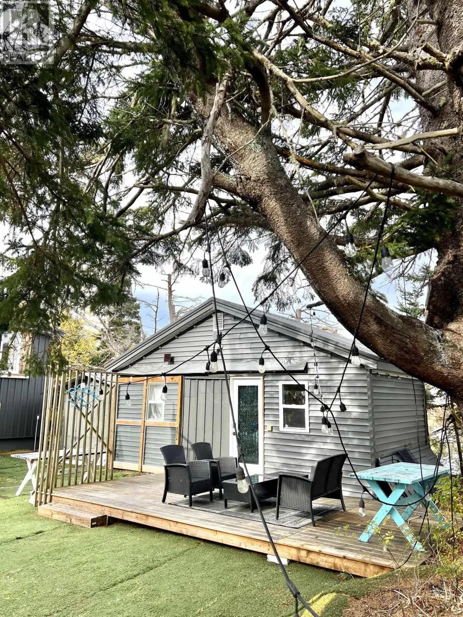 8848 St Margarets Bay Road