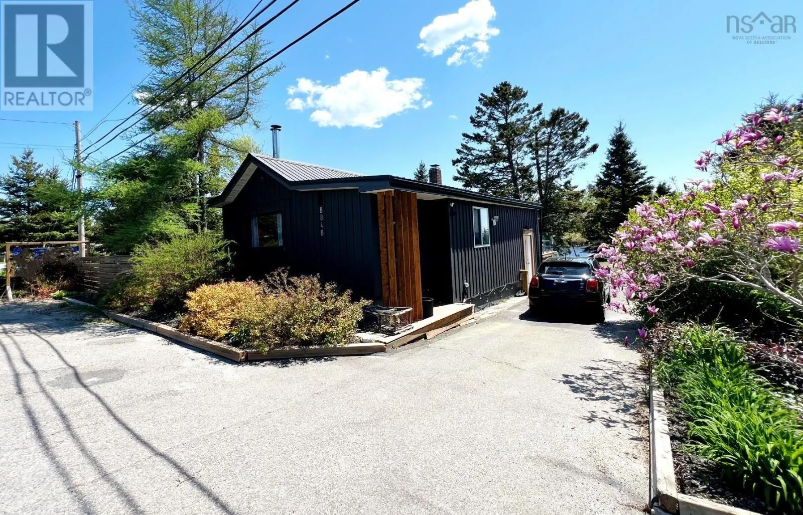 8848 St Margarets Bay Road