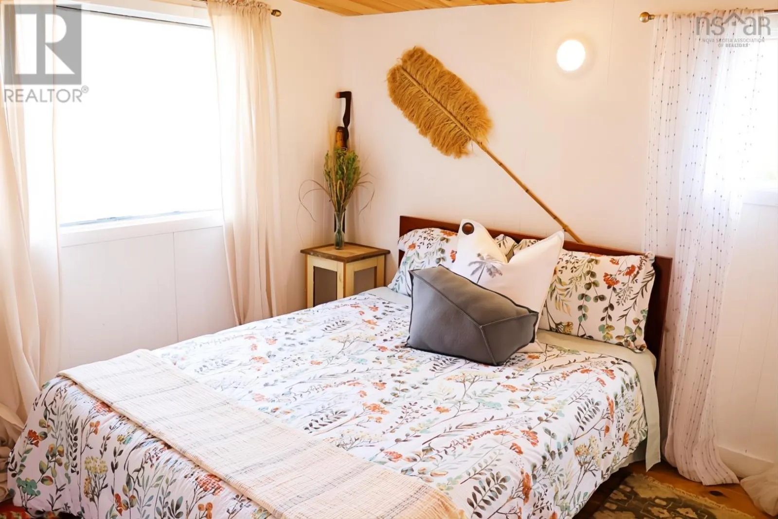 8848 St Margarets Bay Road