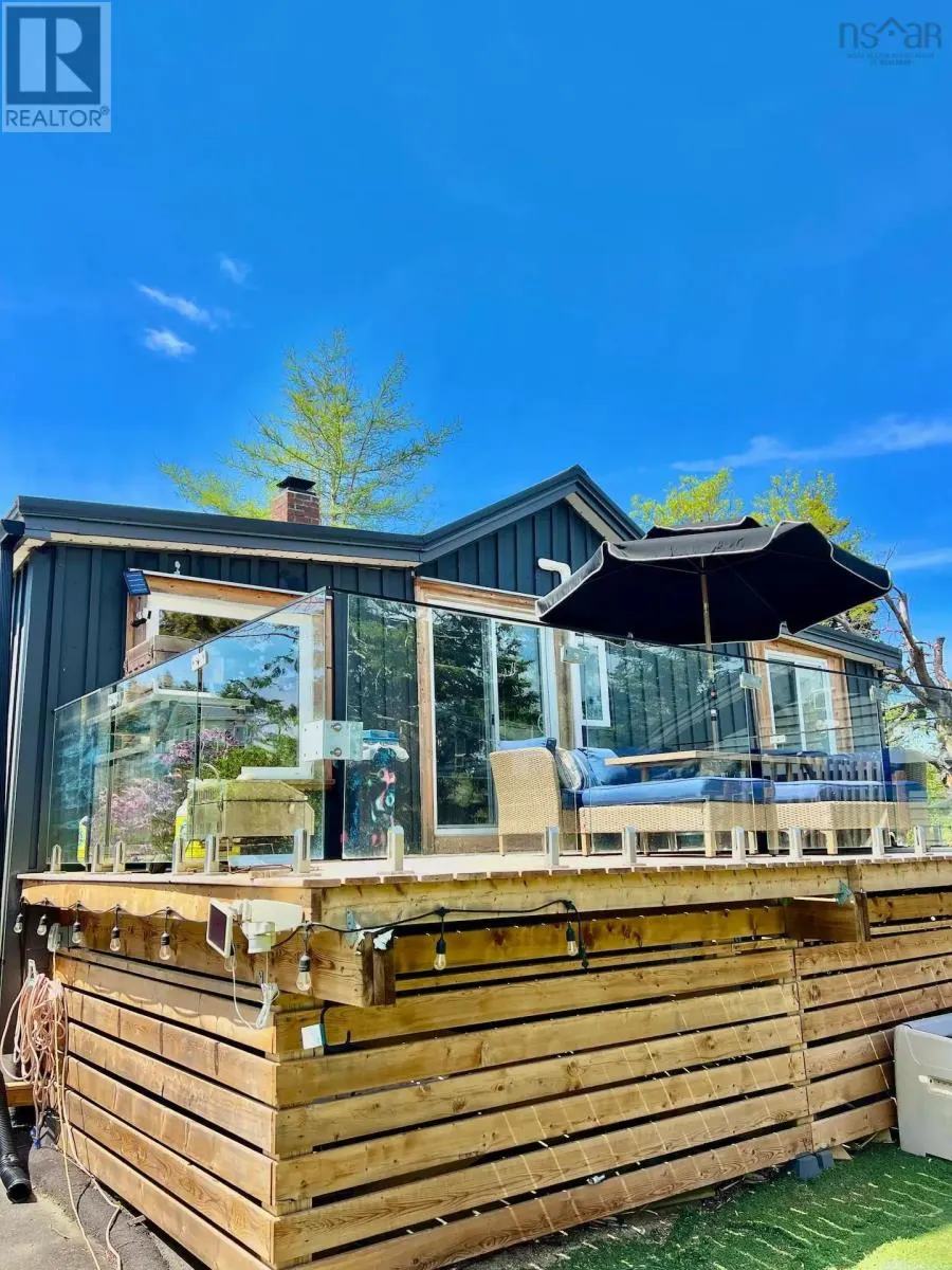 8848 St Margarets Bay Road