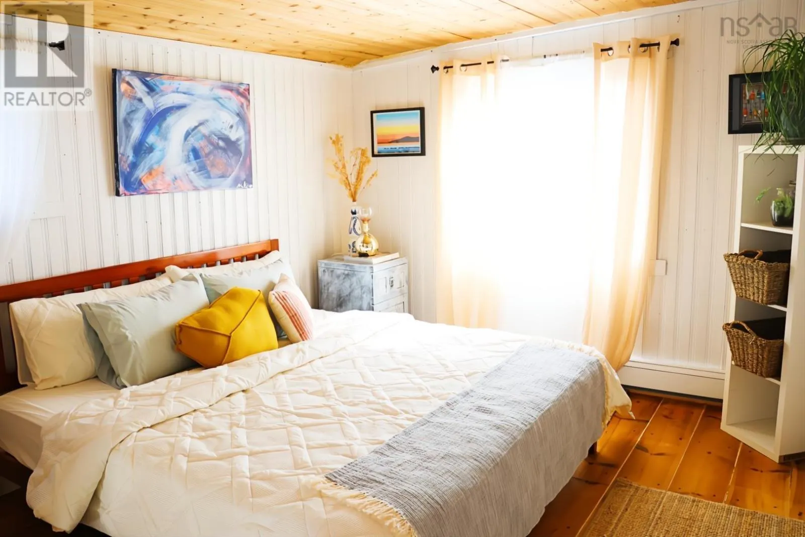 8848 St Margarets Bay Road