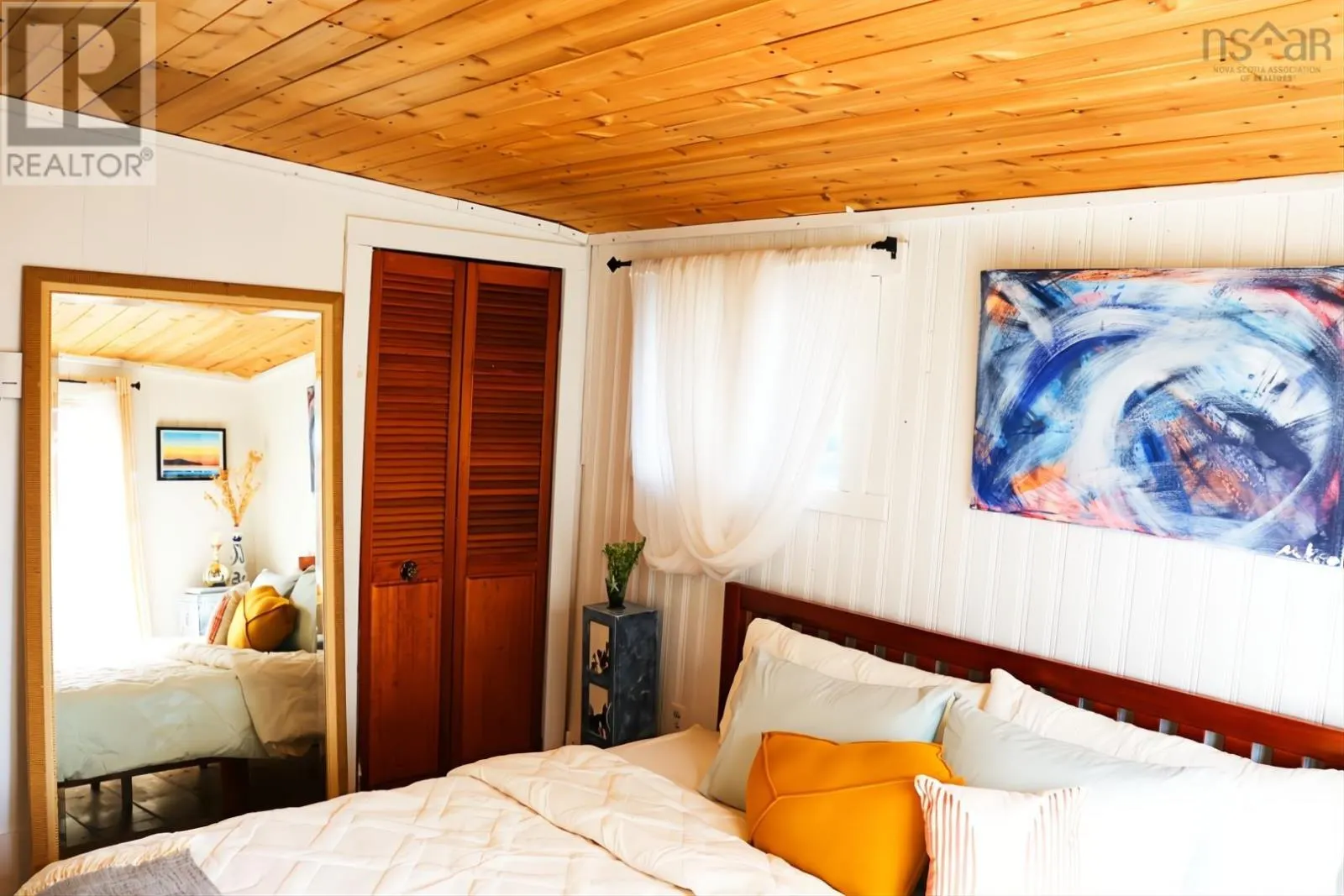 8848 St Margarets Bay Road