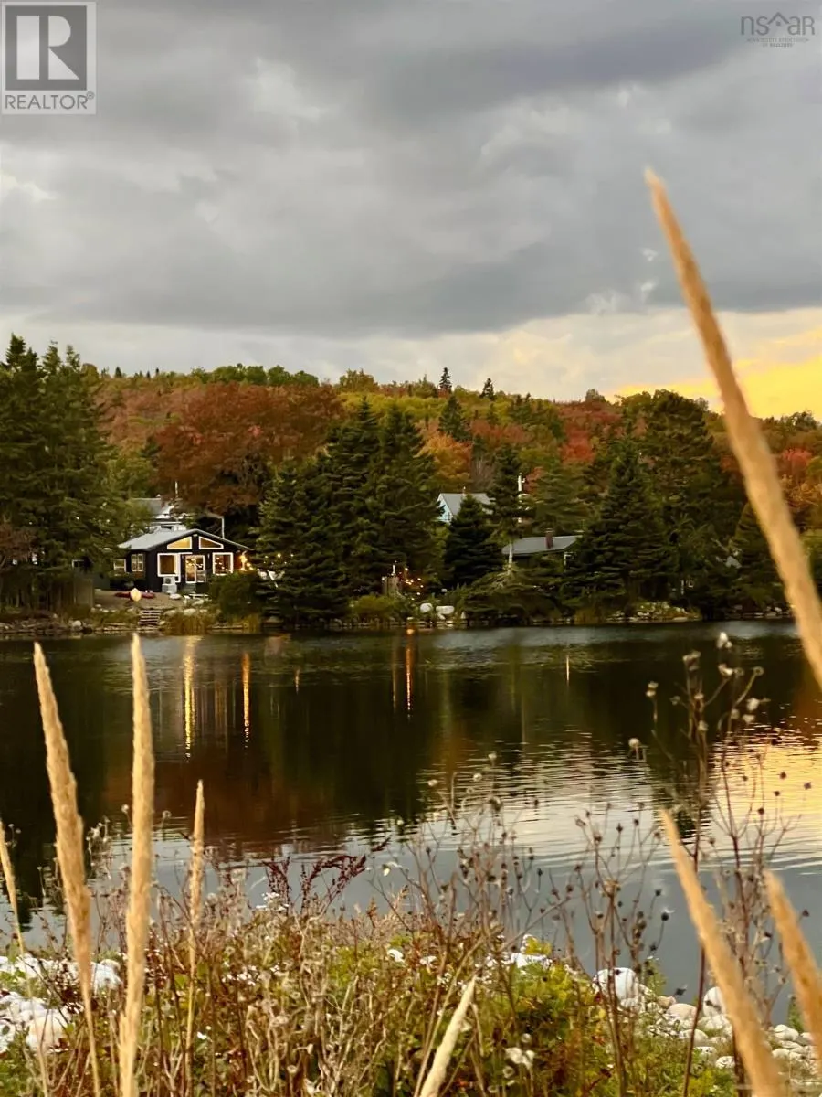 8856 St Margarets Bay Road