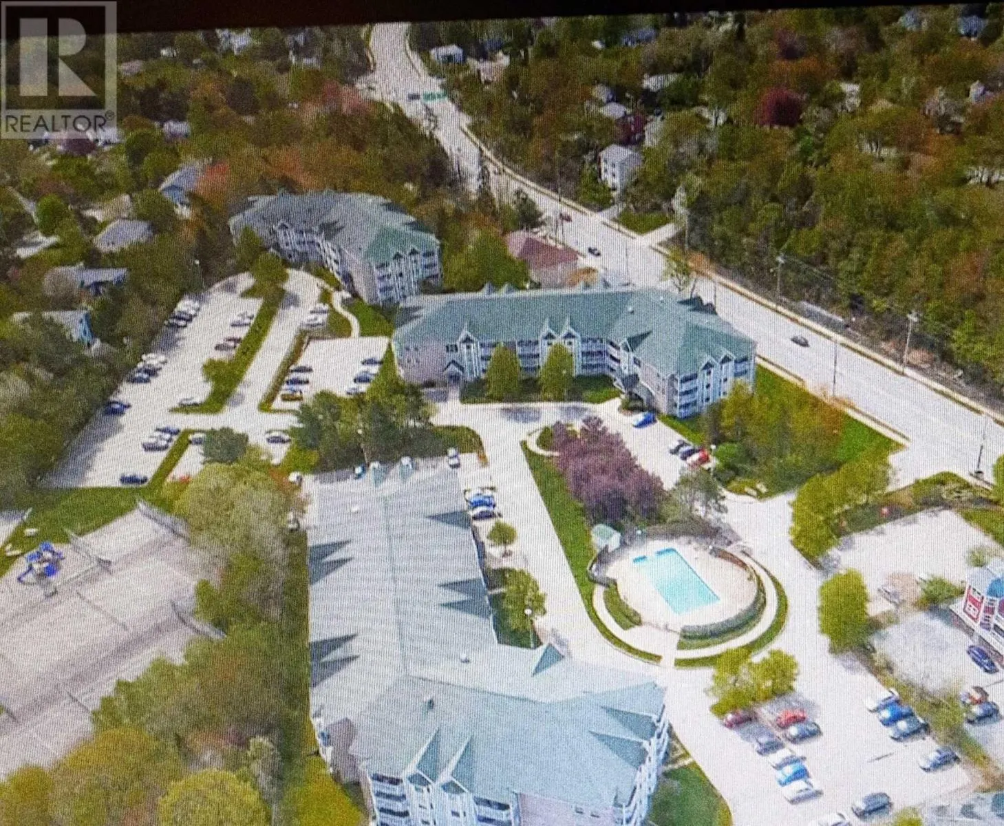 301 83 Kearney Lake Road