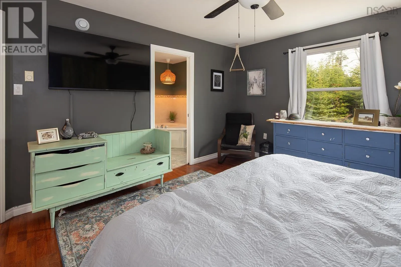 126 Middle Village Road