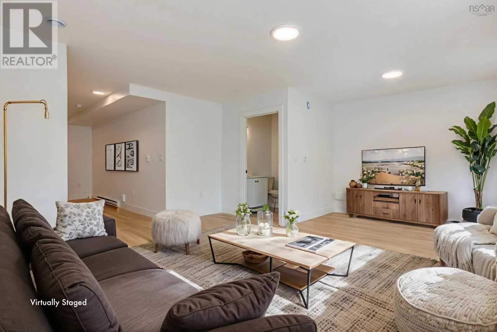 DA57 193 Darner Drive