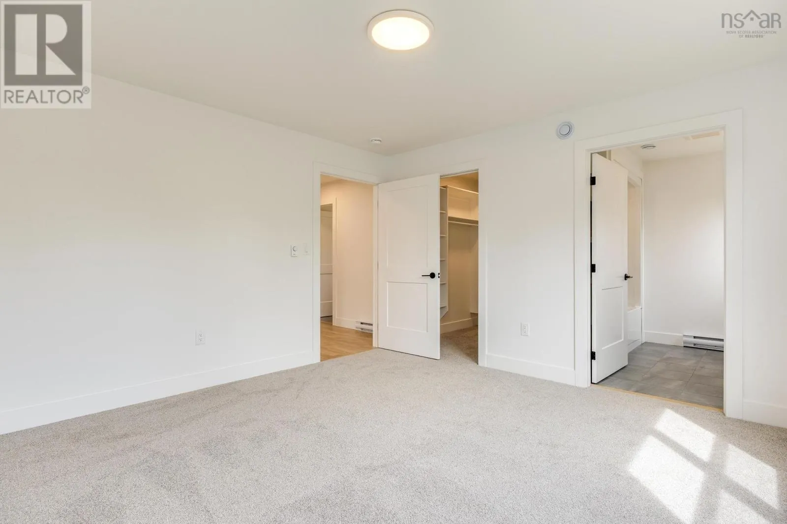 DA57 193 Darner Drive