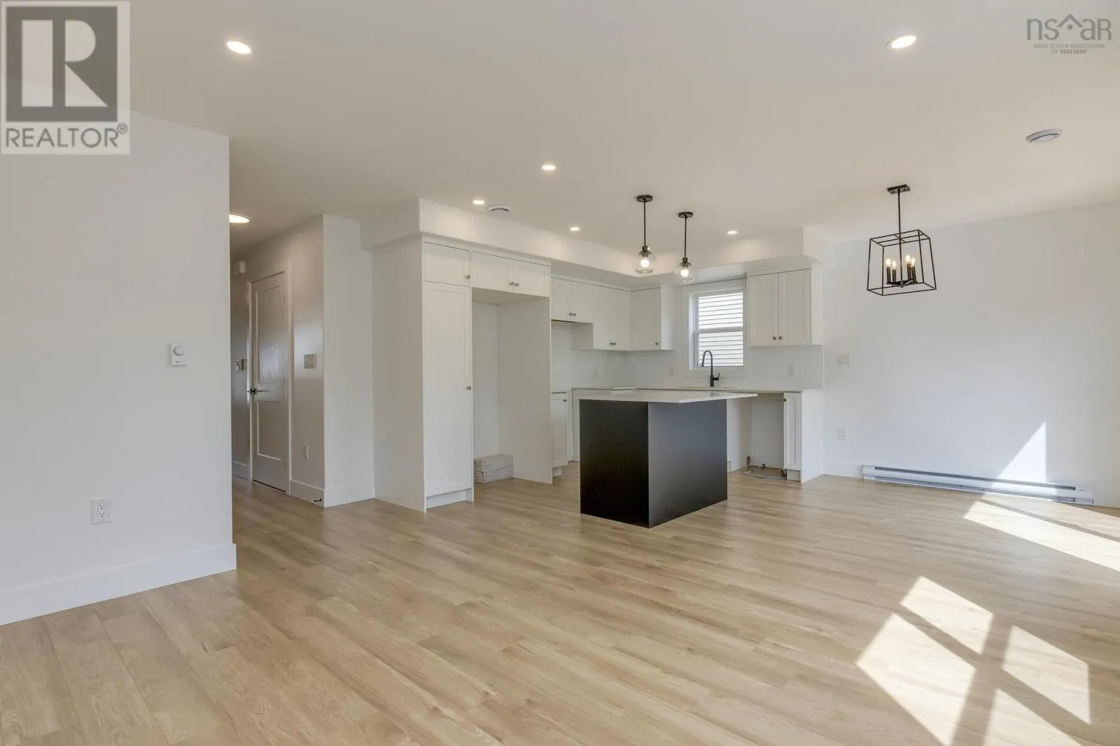 DA57 193 Darner Drive