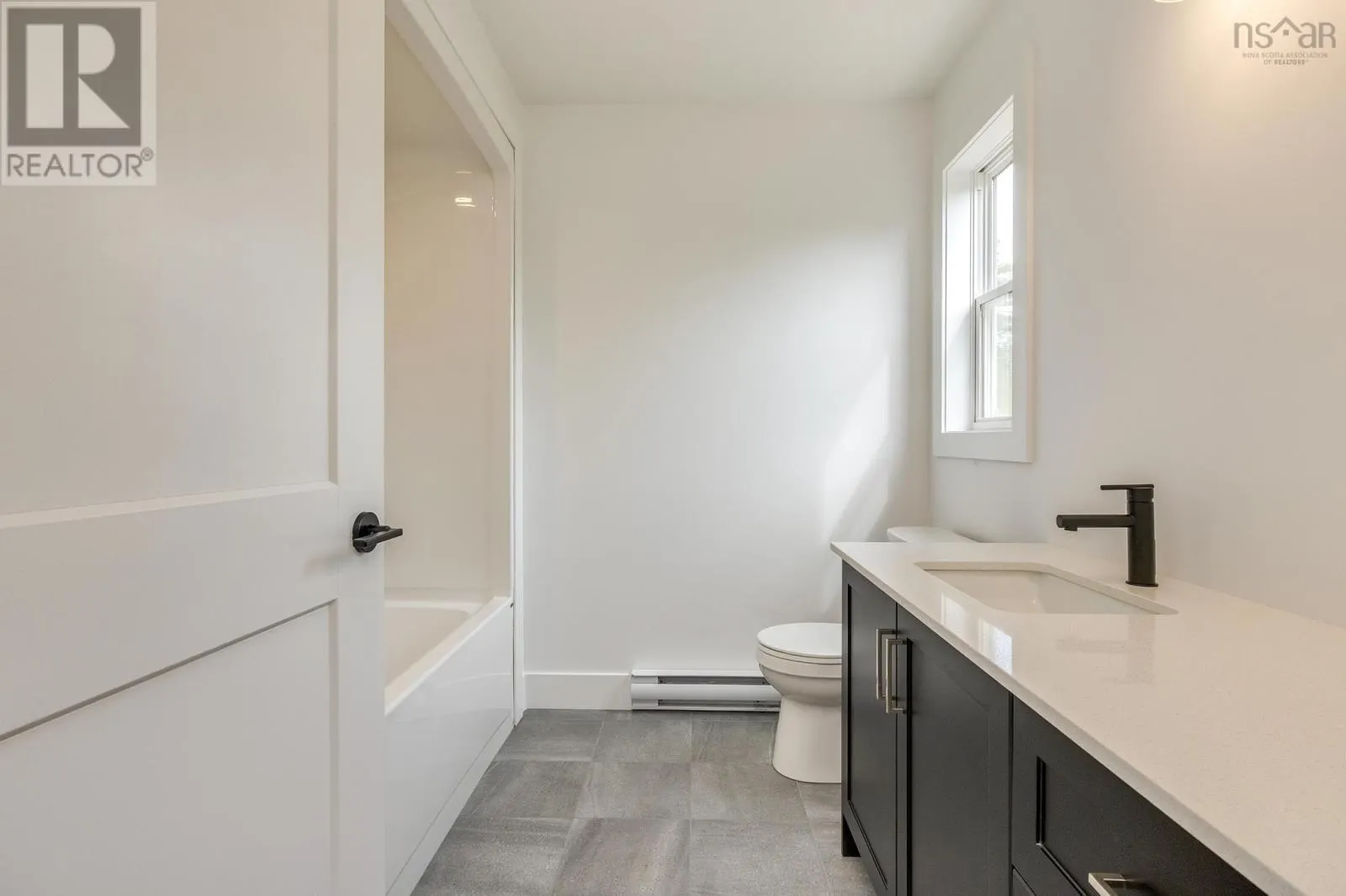 DA57 193 Darner Drive