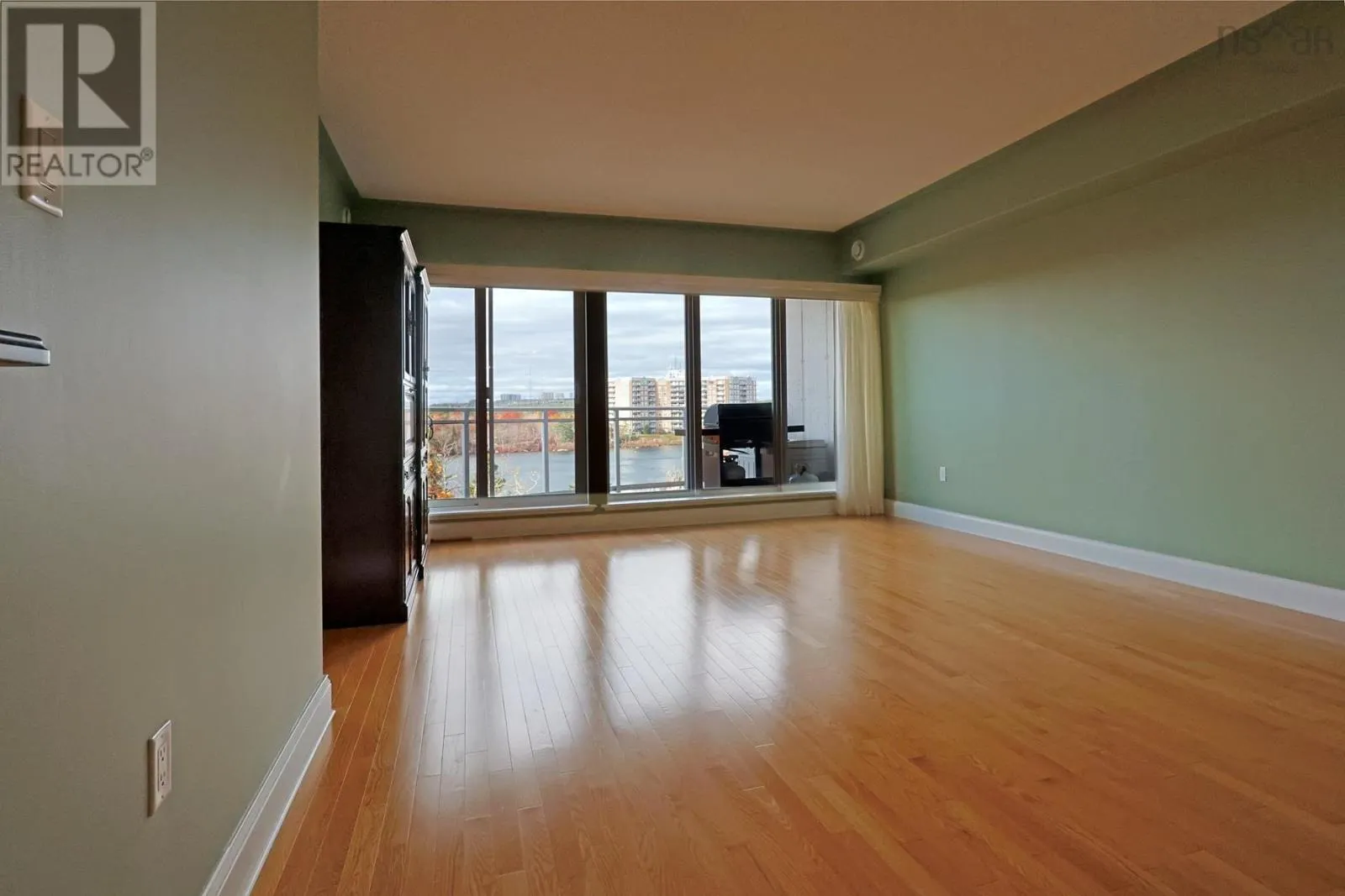 205 60 Walter Havill Drive