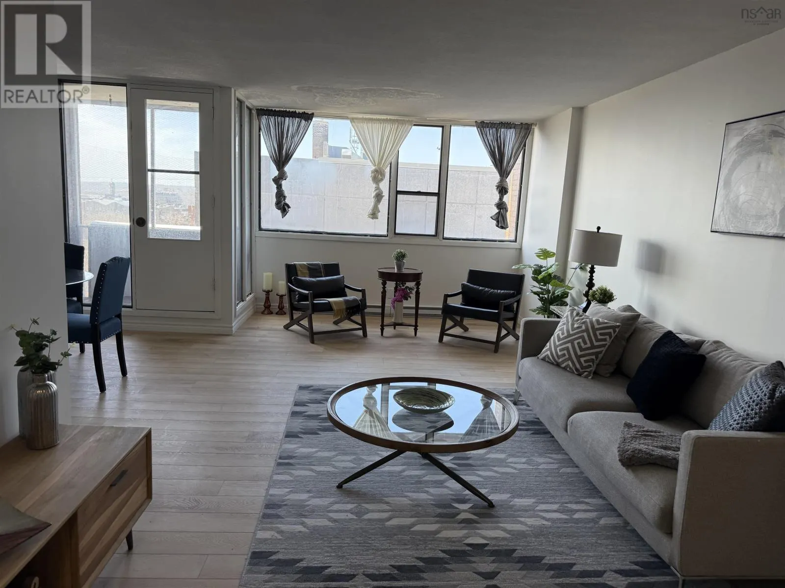 1602 5959 Spring Garden Road