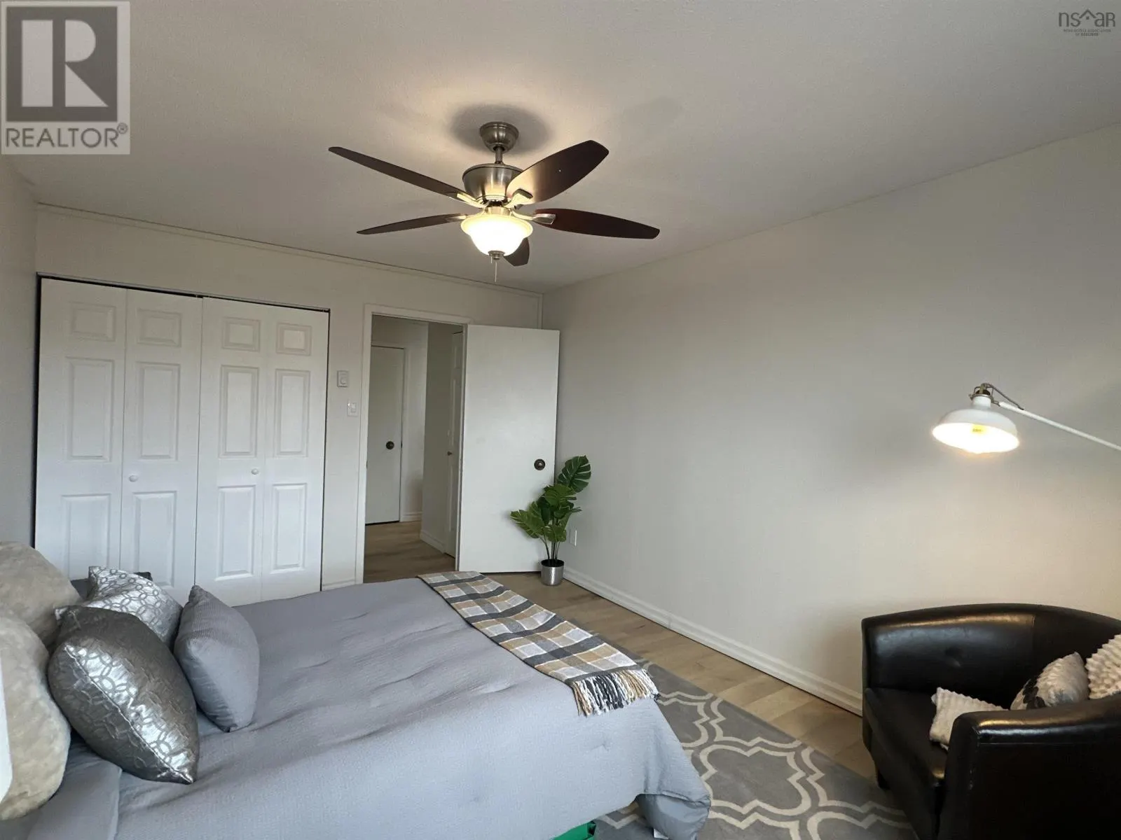 1602 5959 Spring Garden Road