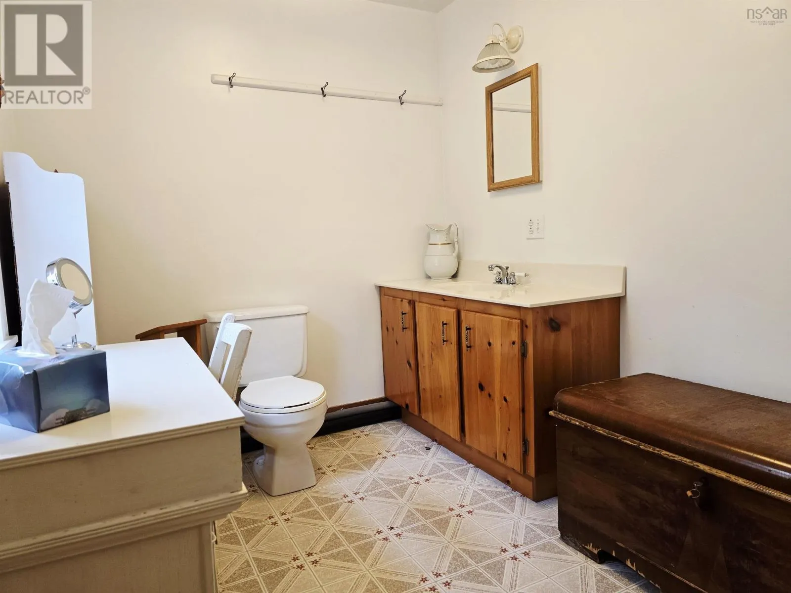 1764 Highway 6 Highway