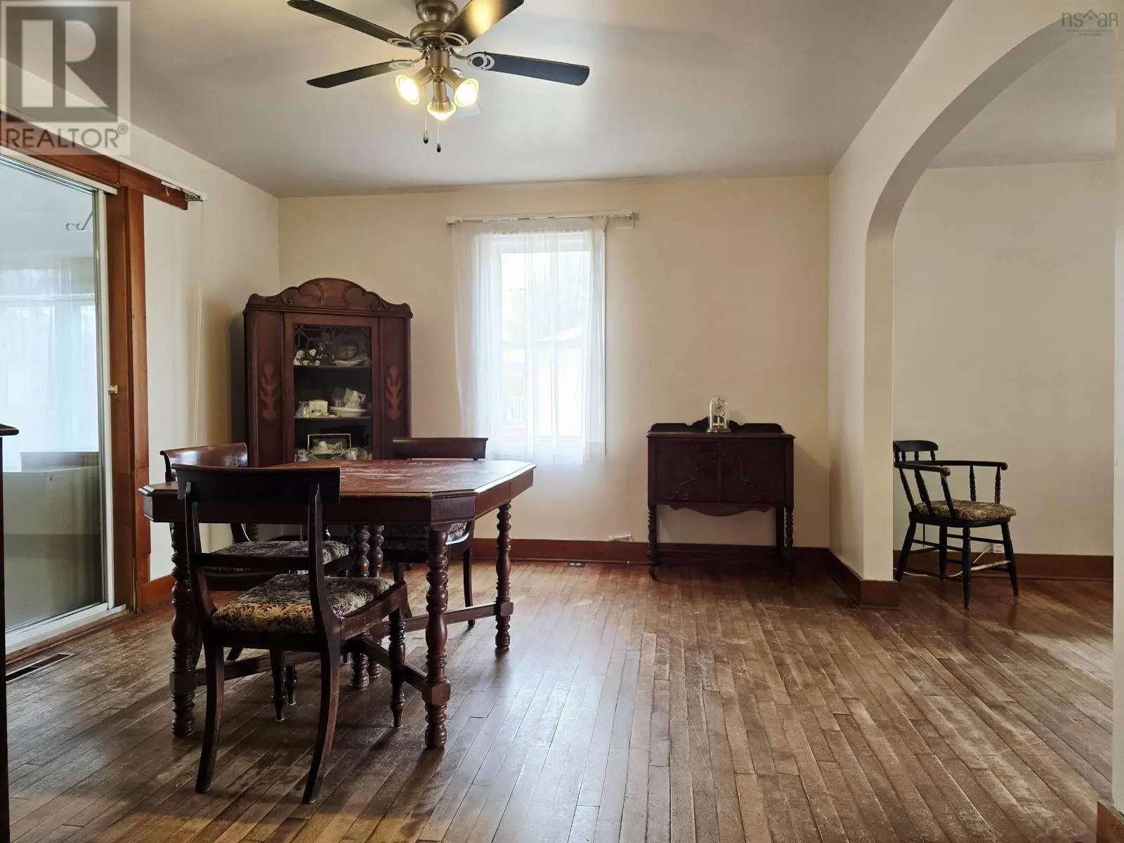 1764 Highway 6 Highway