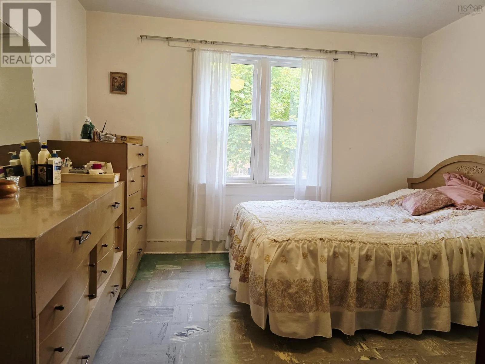 1764 Highway 6 Highway