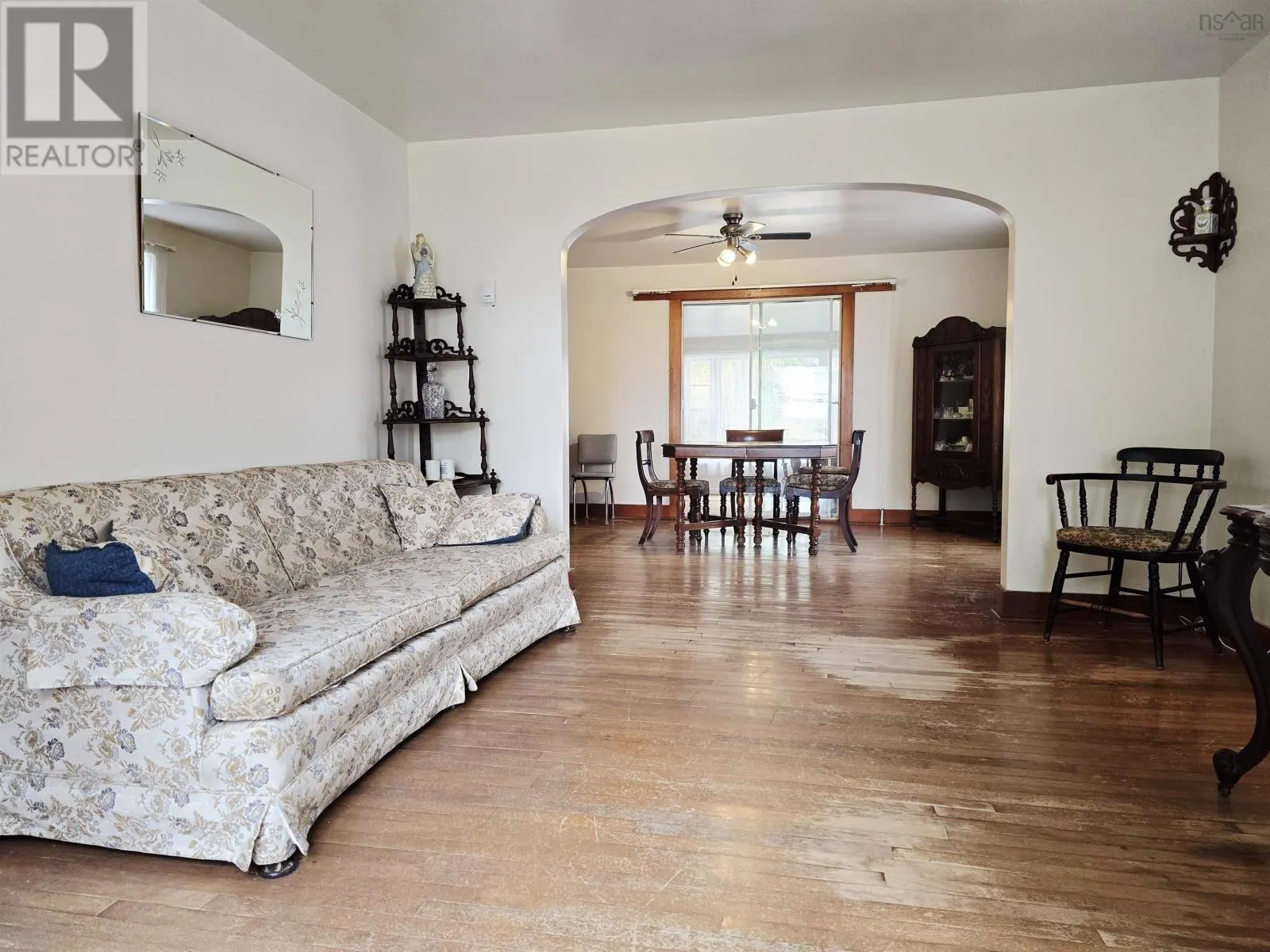 1764 Highway 6 Highway