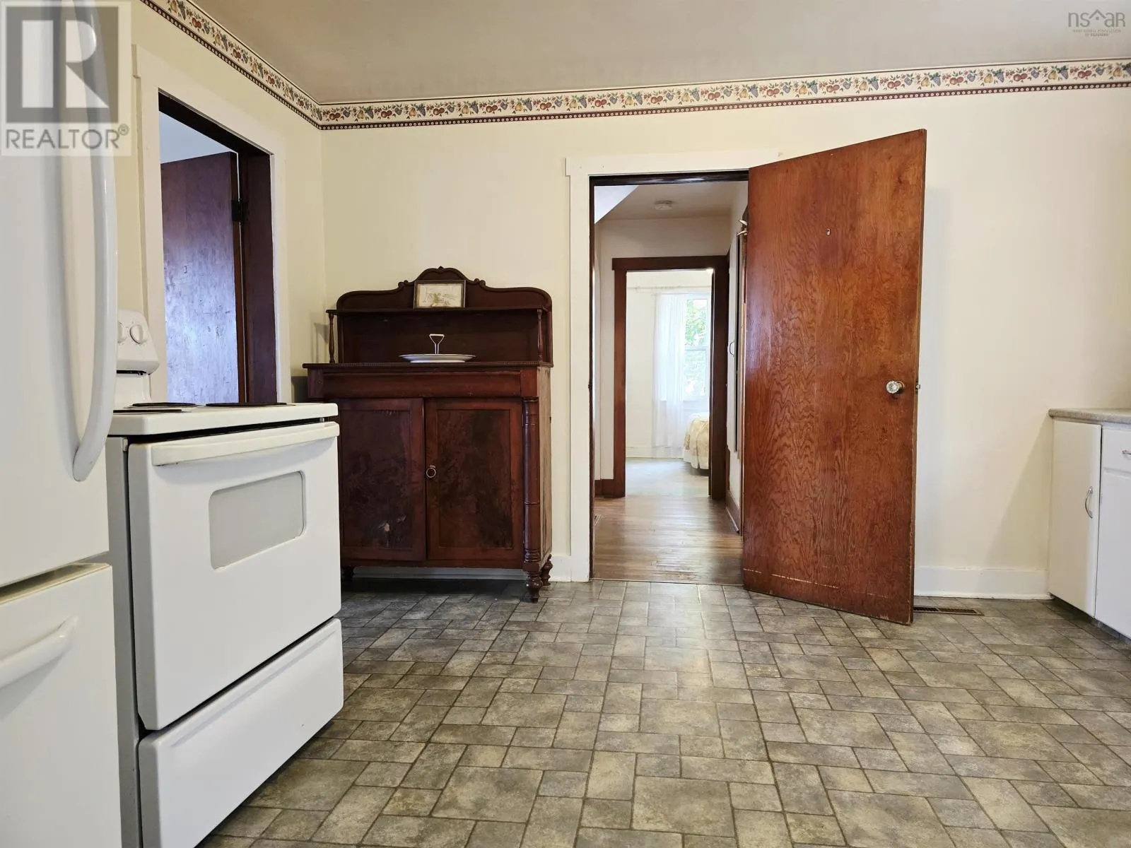 1764 Highway 6 Highway