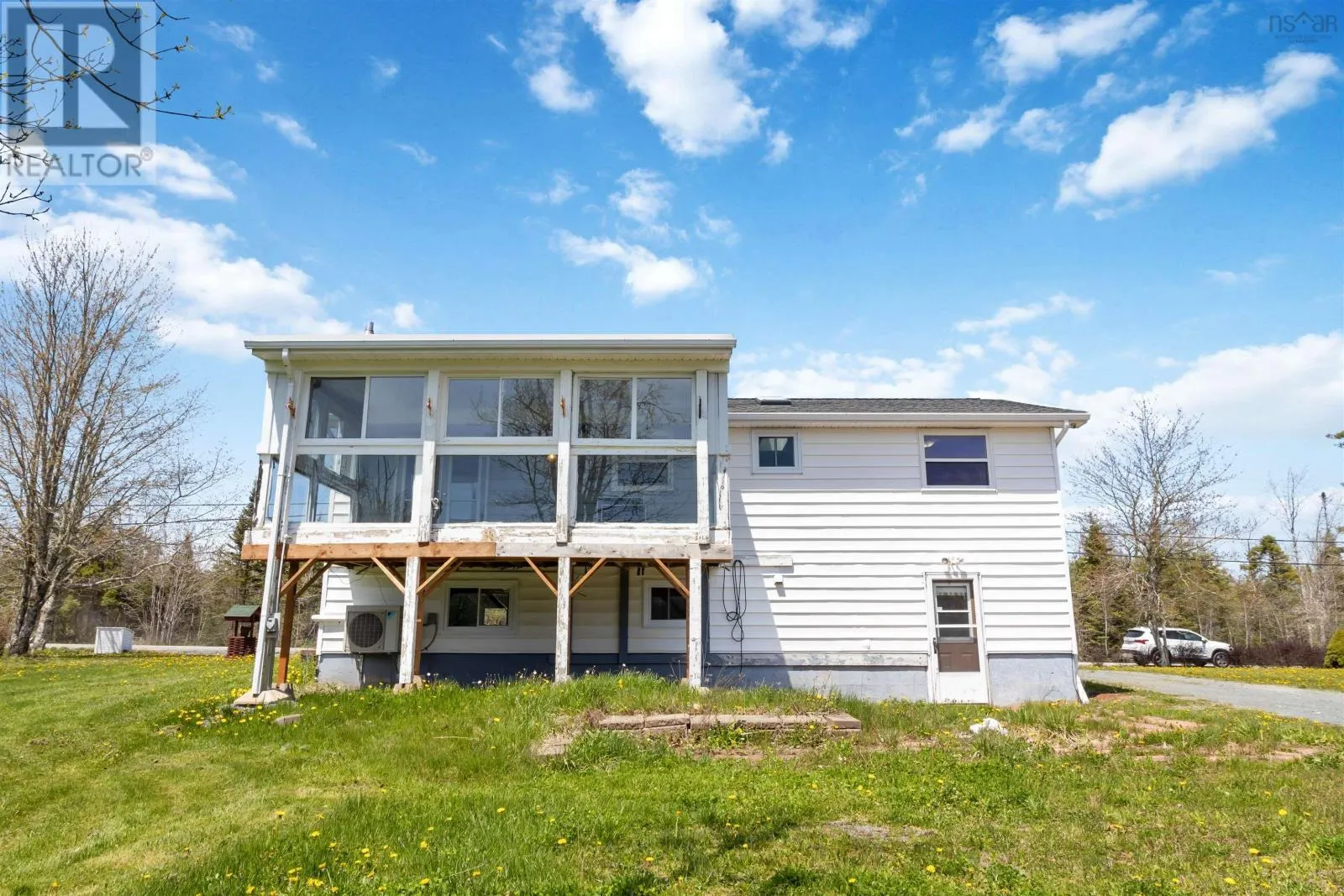 27 Uniacke Mines Road