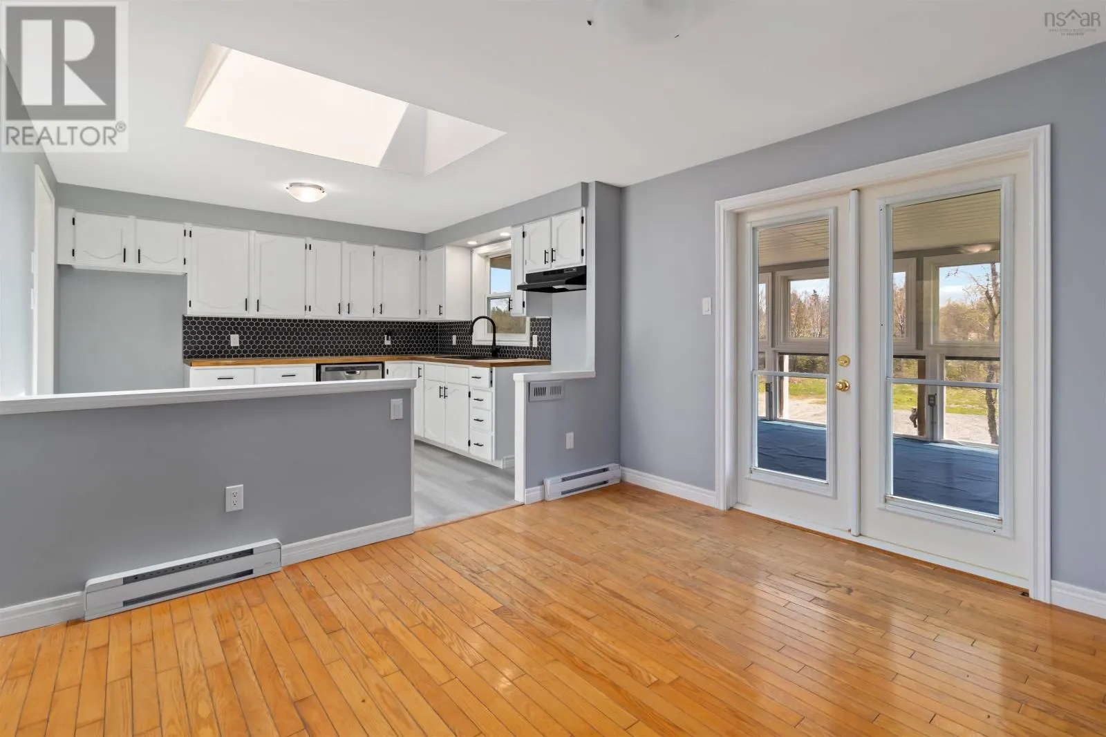 27 Uniacke Mines Road