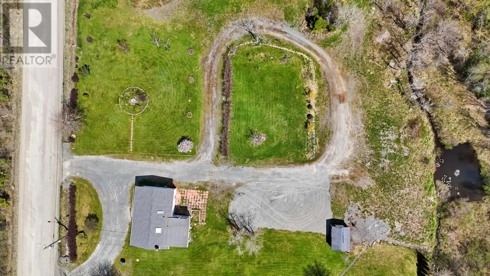 27 Uniacke Mines Road