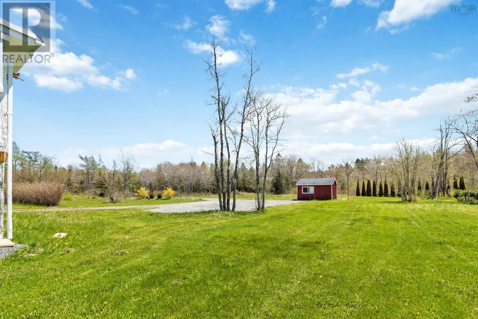 27 Uniacke Mines Road