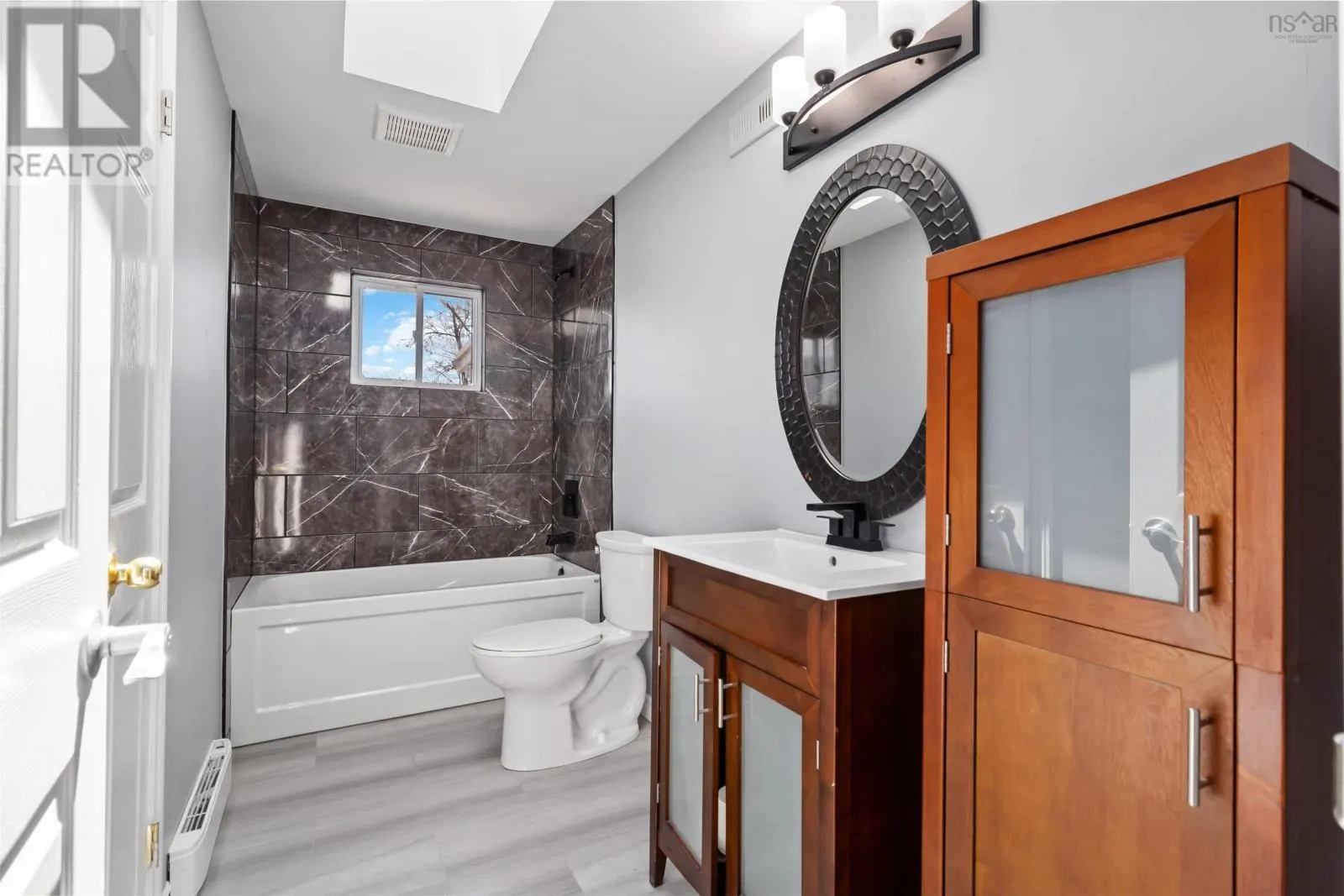 27 Uniacke Mines Road