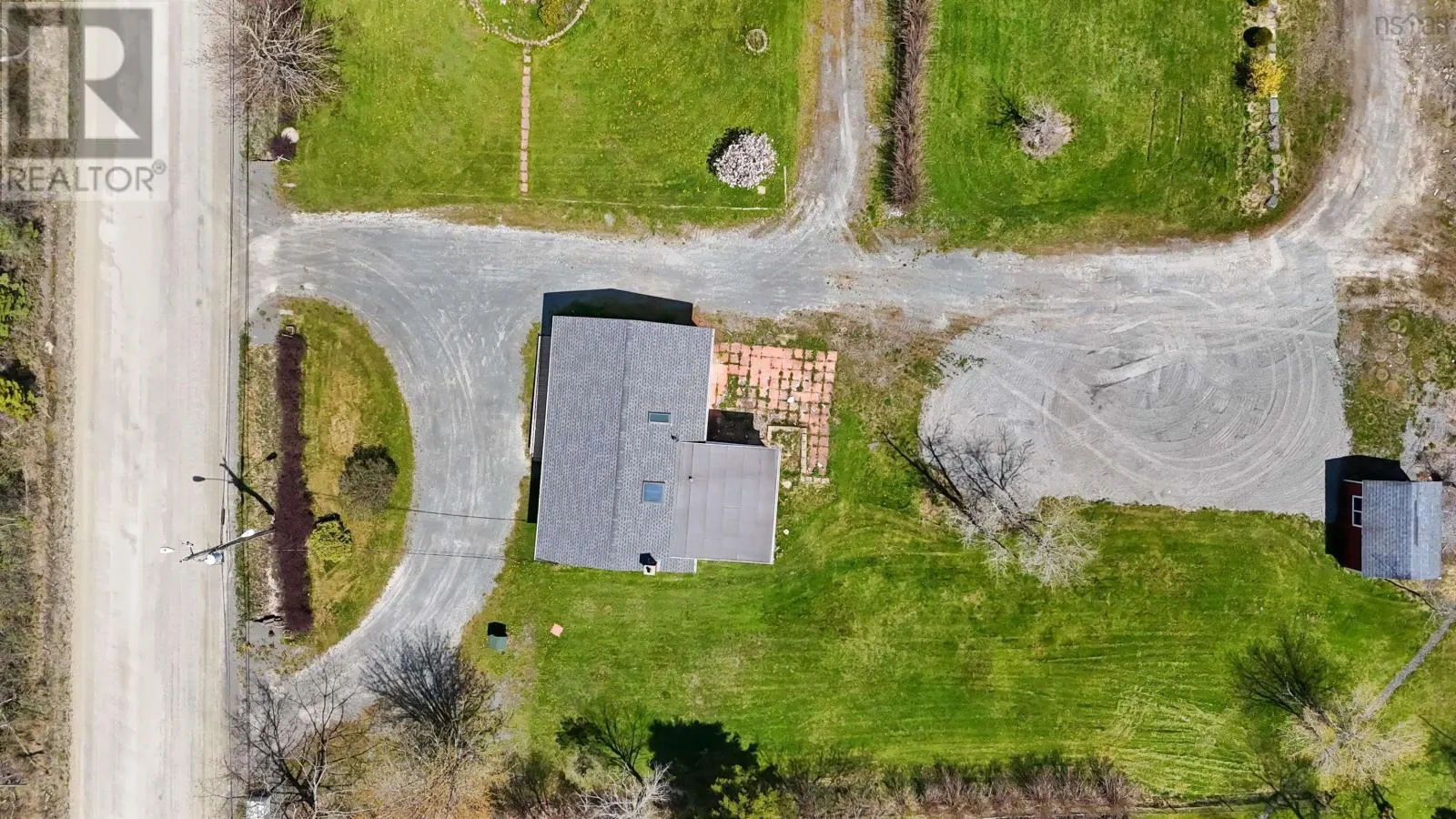 27 Uniacke Mines Road