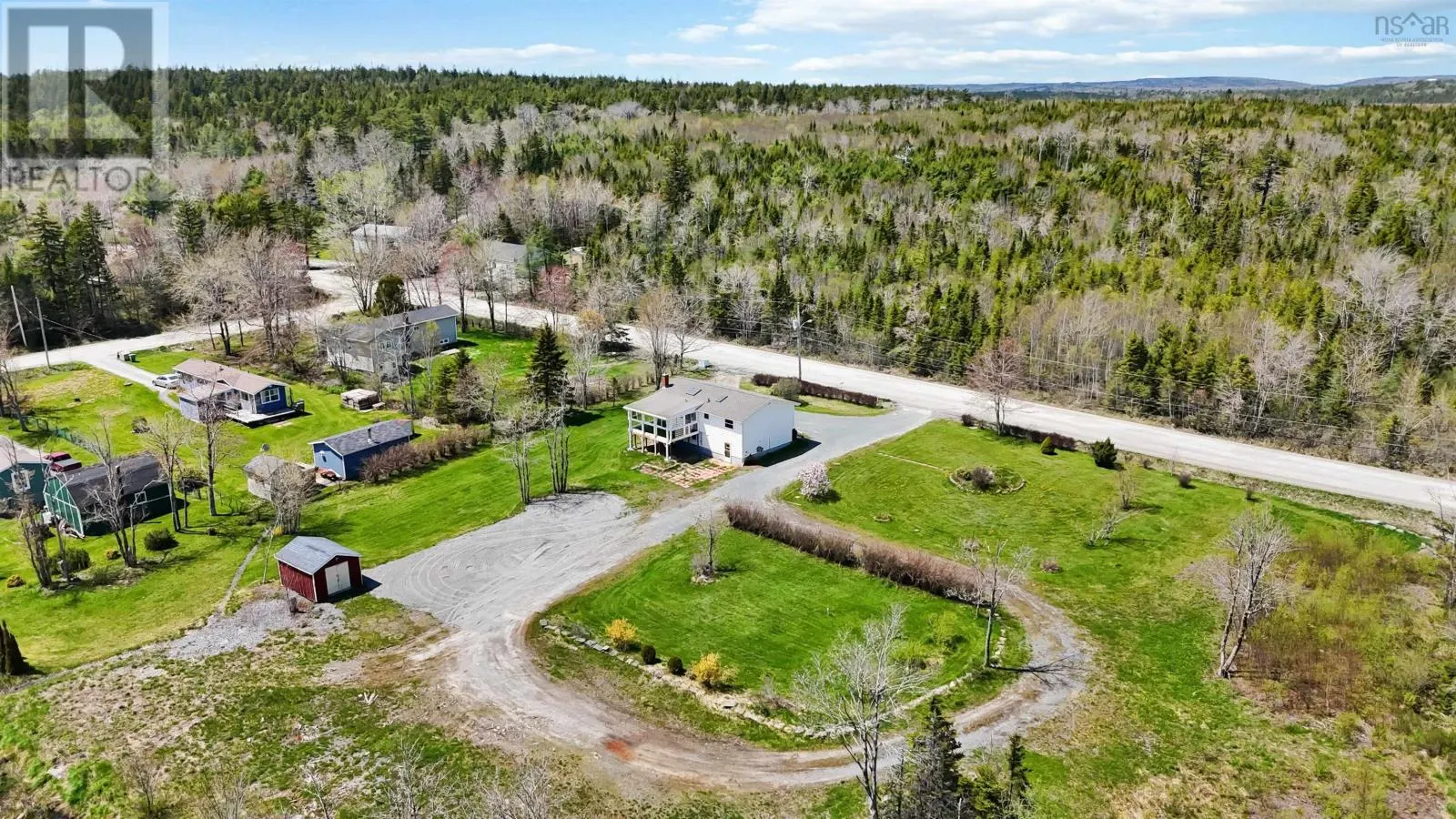 27 Uniacke Mines Road