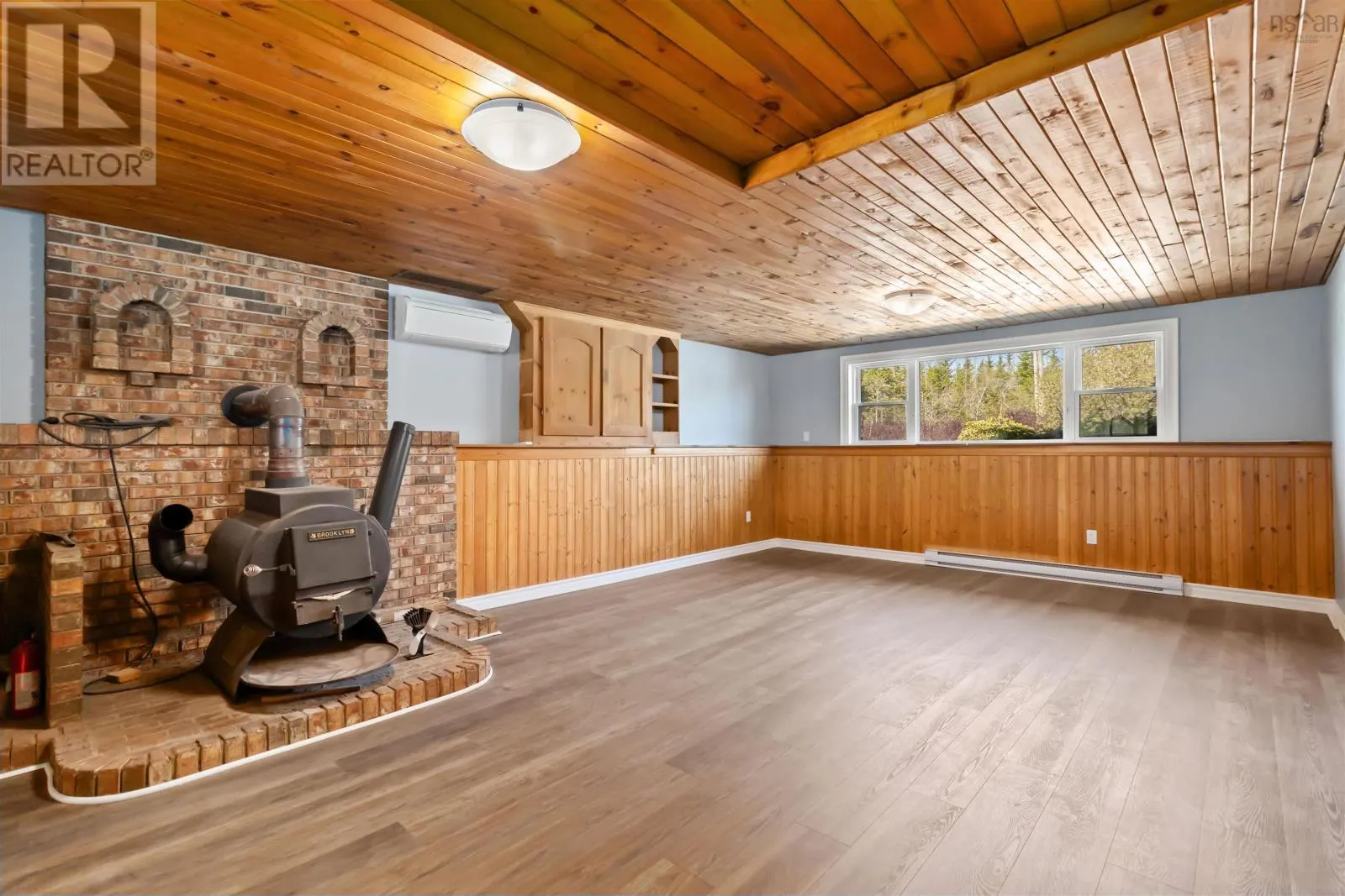 27 Uniacke Mines Road