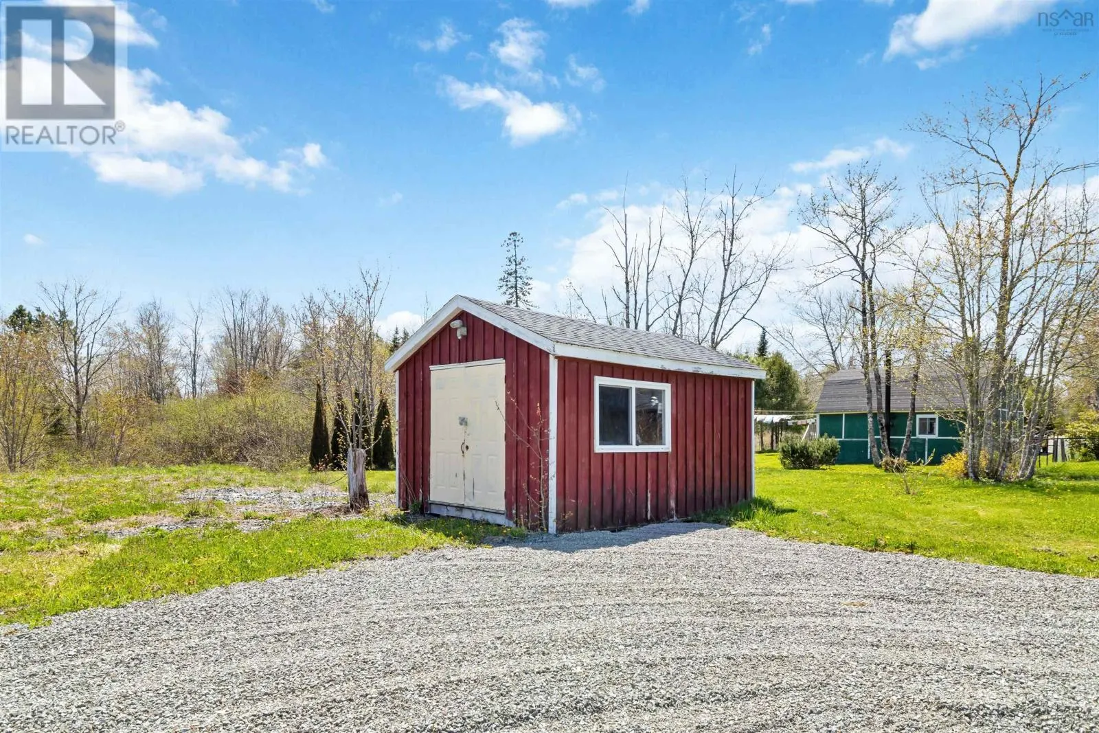 27 Uniacke Mines Road