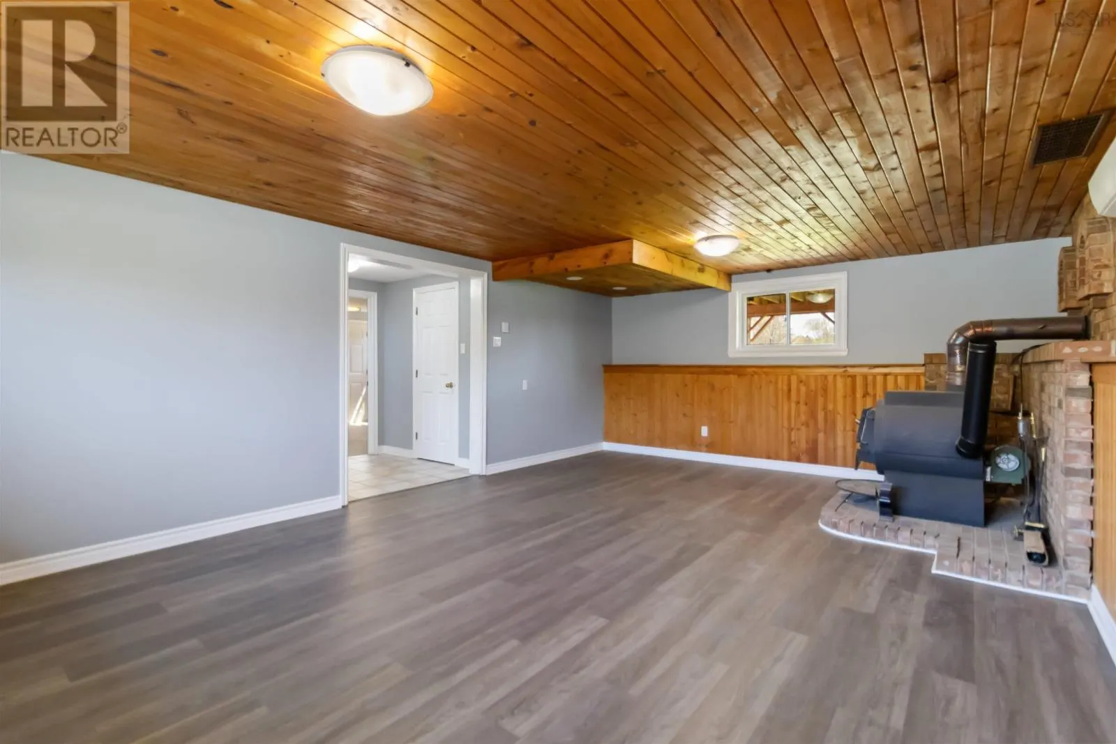 27 Uniacke Mines Road